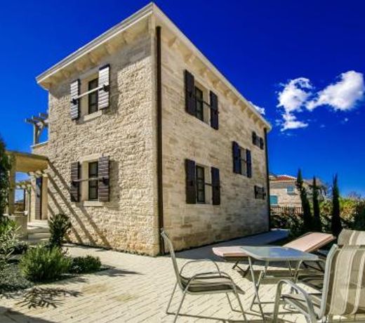 Stone Villa Zegna