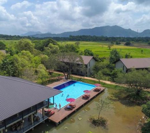 Tropical Life Resort and Spa