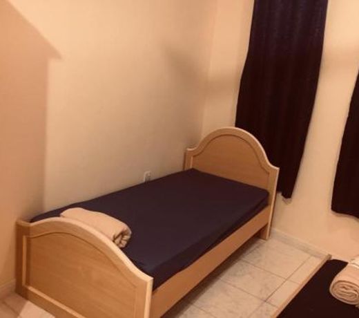 Rent room in appartmnt