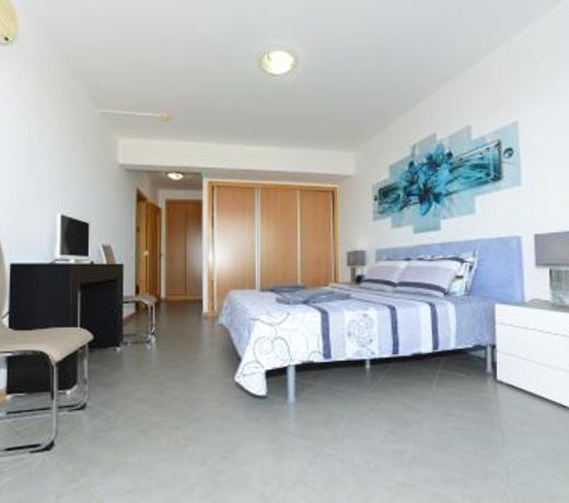 Beautiful Coral and Ocean Blue Apartments in Oceano Atlantico