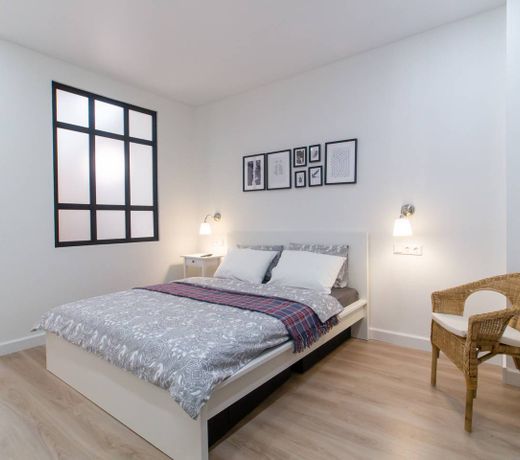 Kvartira 40m2, 15 min do SeremetÊ¹evo, IKEA stilÊ¹.