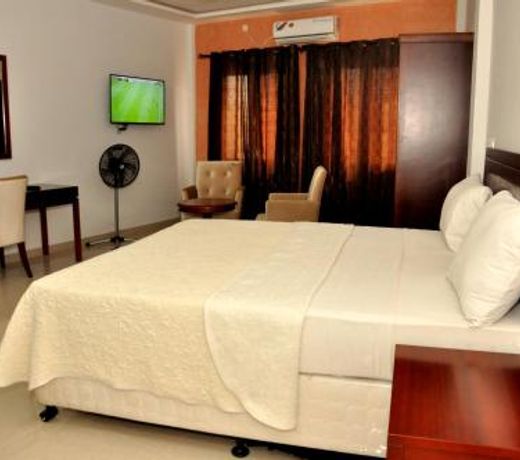 HOTEL AMBASSADORS ANNEXE