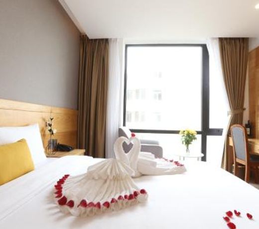 Sunny Ocean Hotel & Spa