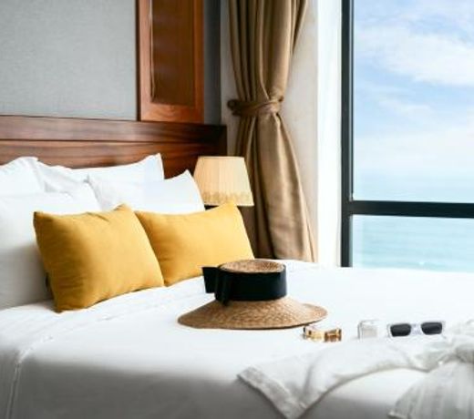 Sunny Ocean Hotel & Spa