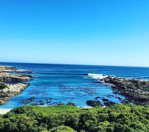 Gansbaai seafront holiday house - "Ons C-huis"