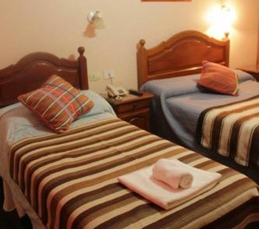 Apart Hotel El Algarrobo