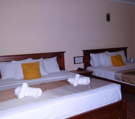 HOTEL LAKEFIELD "Excellence"