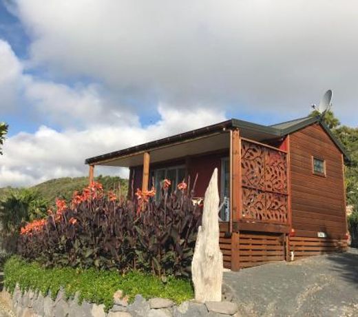 Piha Tiny House