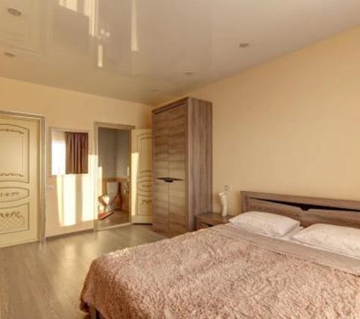Adabi Hotel
