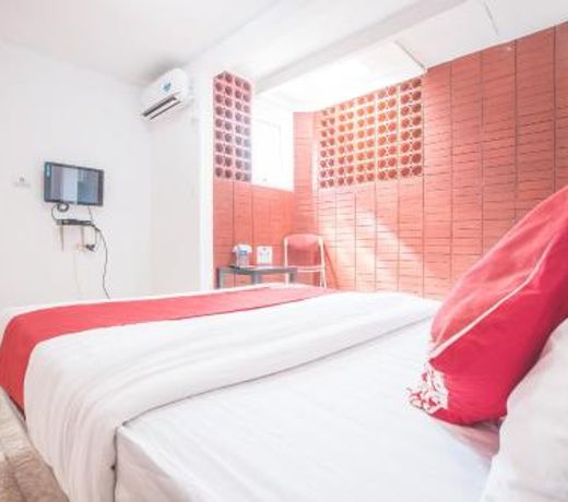 OYO 332 Residence G17 Kemang