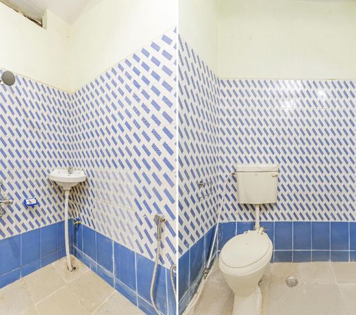 OYO 22817 Hotel Dream Line