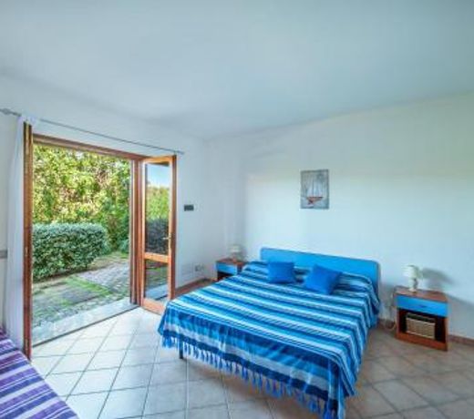 Beautiful apartment in San Teodoro OT with 2 Bedrooms