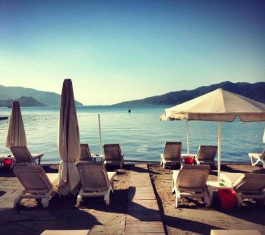 LA BEIRUT BEACH HOTEL