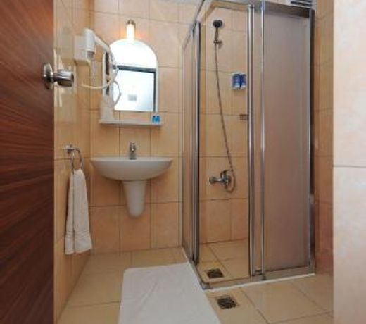 LA BEIRUT BEACH HOTEL