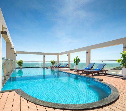 Nolis Hotel