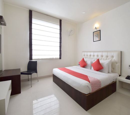 OYO 7110 Hotel Prince