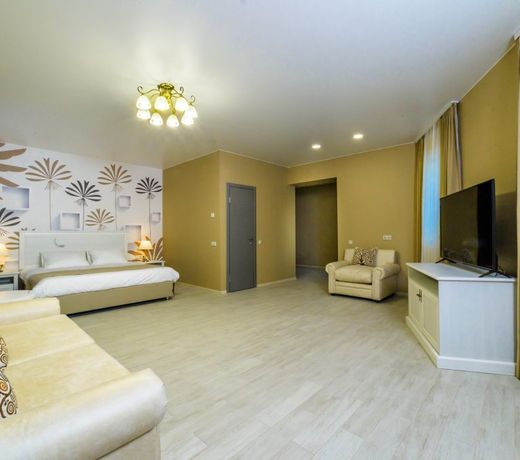 Yu Hotel