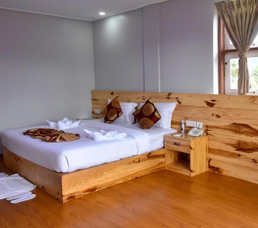 Hotel Mya Yar Pin