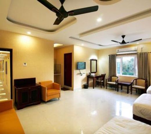 RB GRAND RESIDENCY