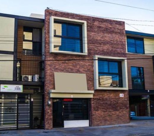 CAPITAL OLowe Suites