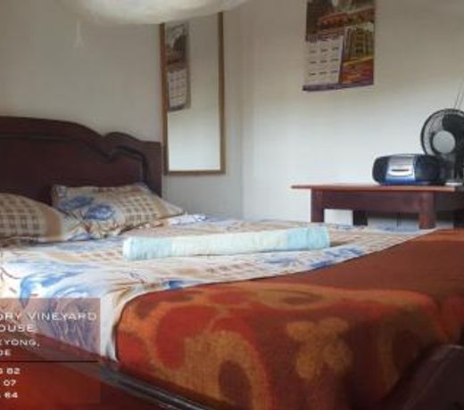 VICTOR AND VICTORY GUESTHOUSE Annexe