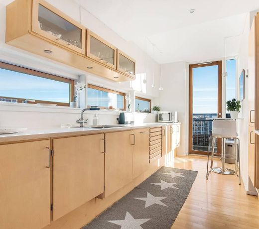 Luxury Suite with a Perfect View of the Harbour!