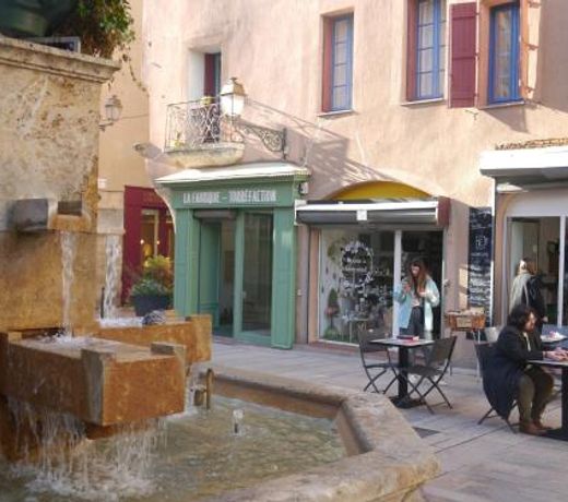 Aux 4 FONTAINES