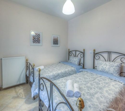 Gerania Villa