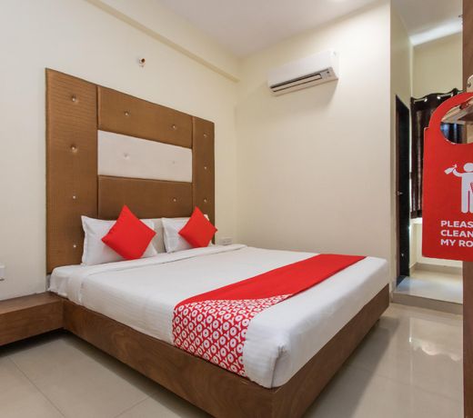 OYO 24941 Atit Villa