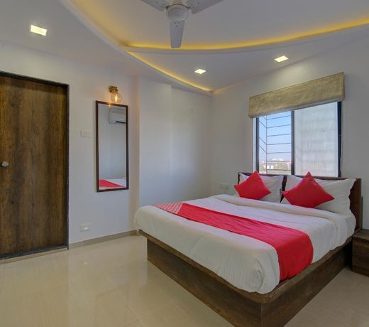 OYO 17036 Rk's Regency