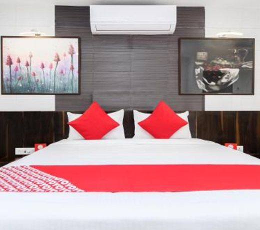 OYO 24161 Hotel Centre Point