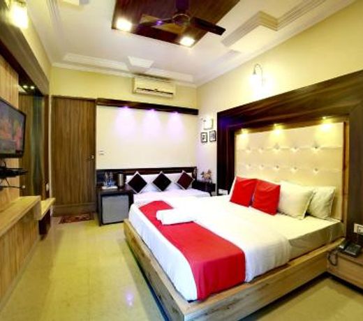EMINENCE - Mount Abu