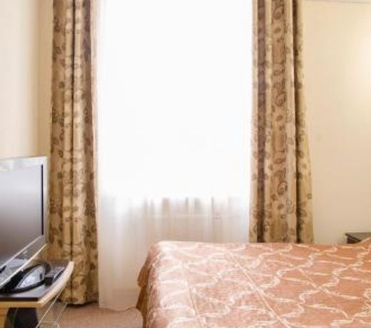 Otel' Gubernskiy