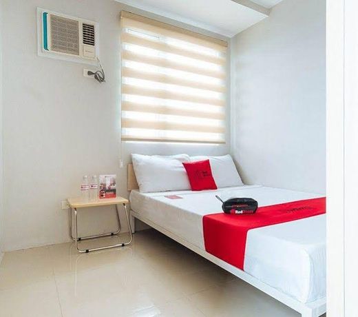 RedDoorz Premium @ SMDC North EDSA Monthly Stay