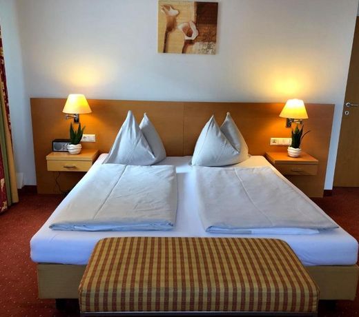 Motel55 - nettes Hotel mit Self Check-In in Villach, Warmbad