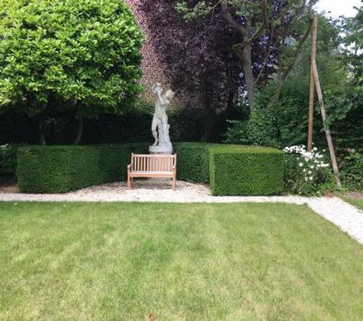 Entre Cour et Jardin