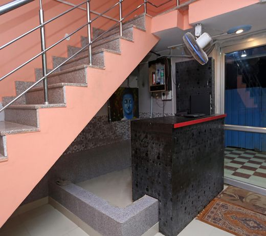 OYO 22221 Yadav Hotel