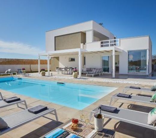 Sariva Villa CaseSicule - heated Pool, Beach at 50 m
