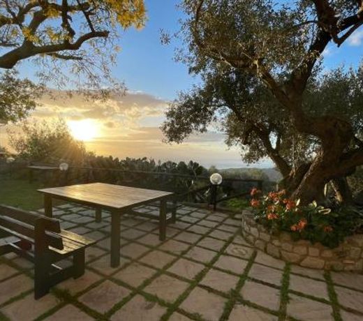 Villa "Il Giardino di Rocco"