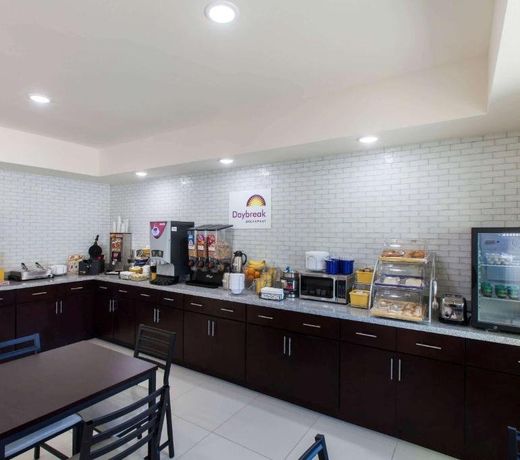 Days Inn by Wyndham Baton Rouge Airport