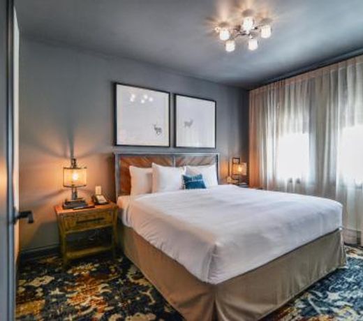 The Stella Hotel & Ballroom