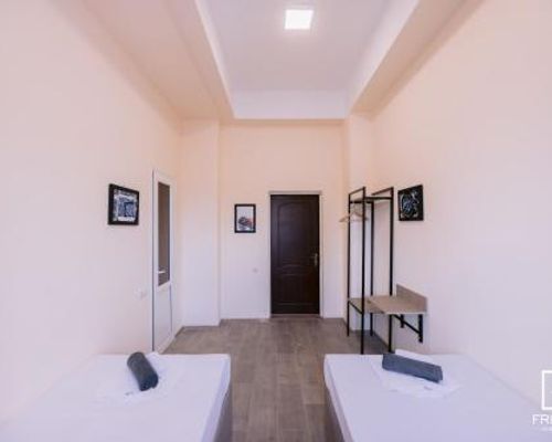 Friends Hotel - Гюмри - фото 18