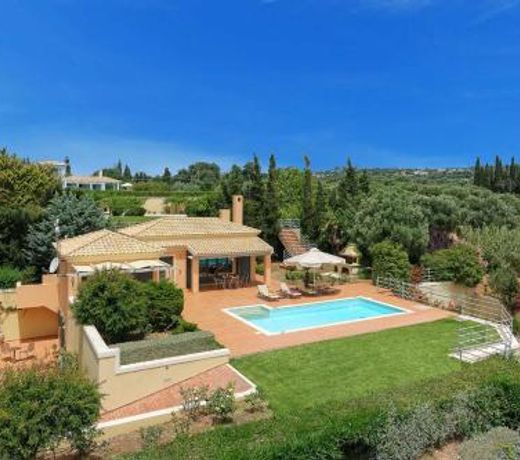 Villa Riaki