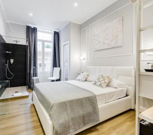 Opera Private Suites by Premium Suites Collection