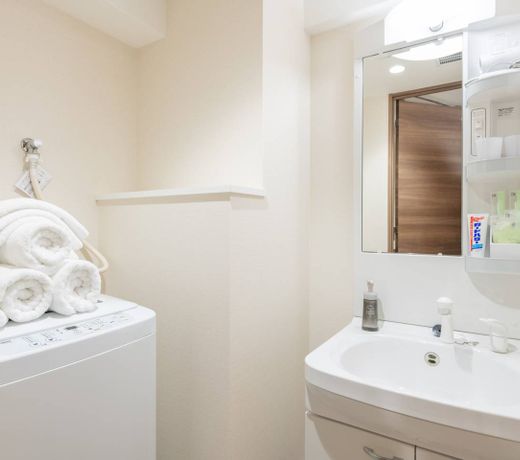 Happy Stay House Osaka Twin Bed Room