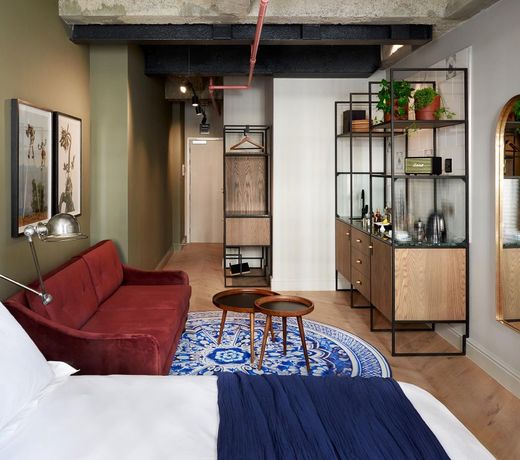 Gorgeous George by Design Hotels ™