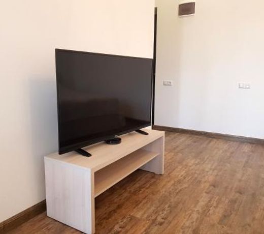Cascade White Luxury Apartment