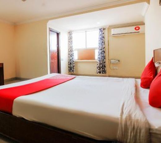 OYO 15140 Hotel Priya Residency