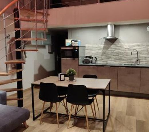 Le business, duplex moderne special PRO de passage