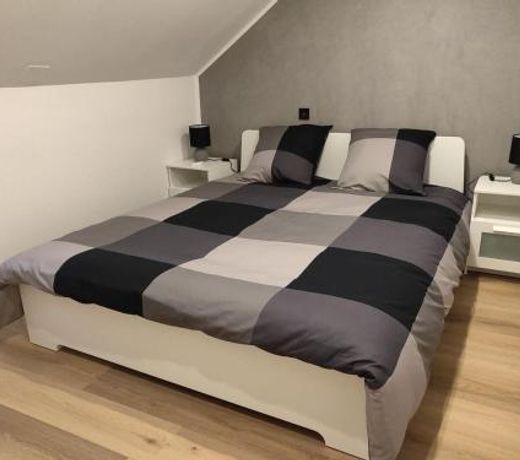 Le business, duplex moderne special PRO de passage